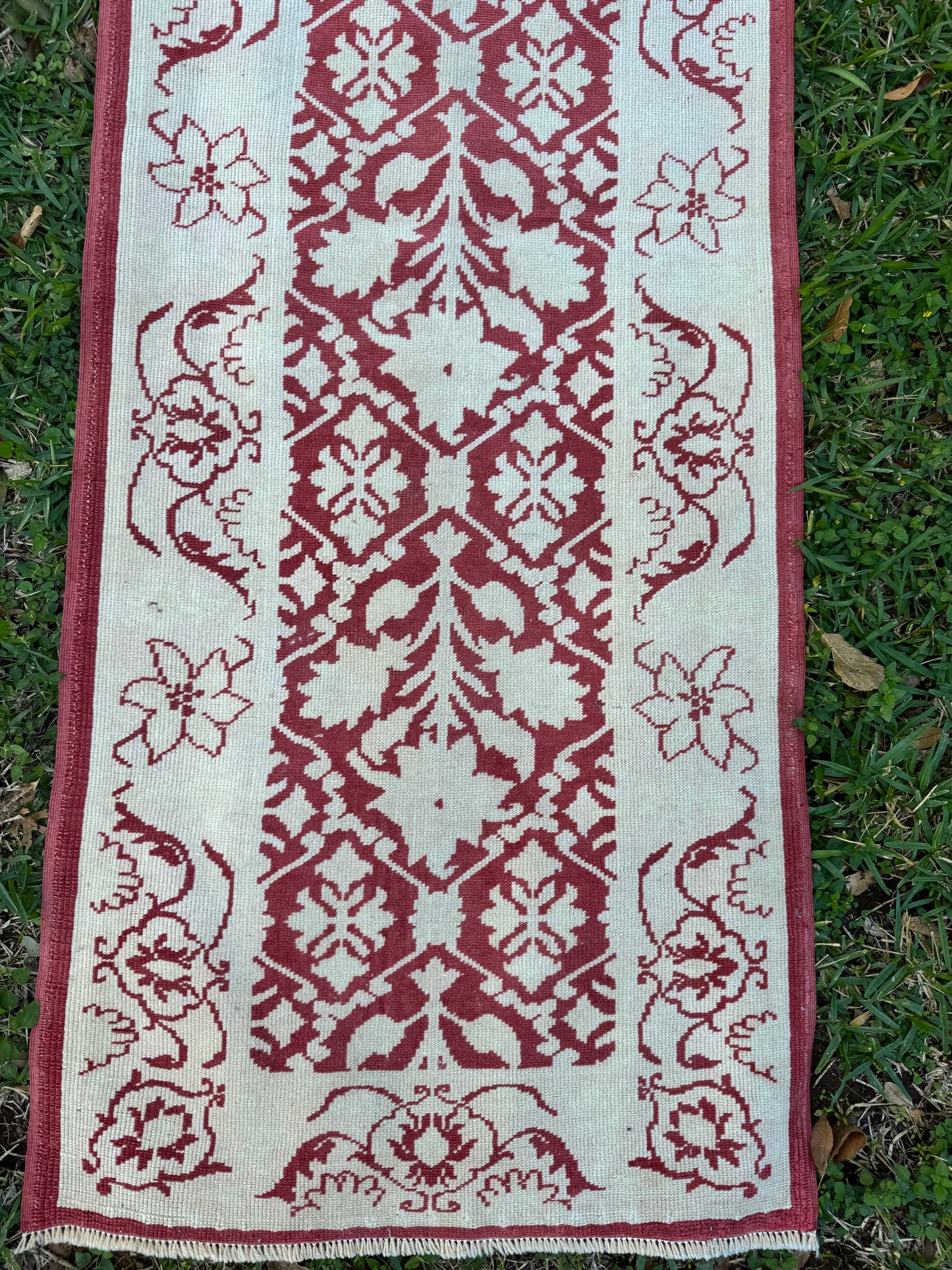 Red (2’6”x12’5”)