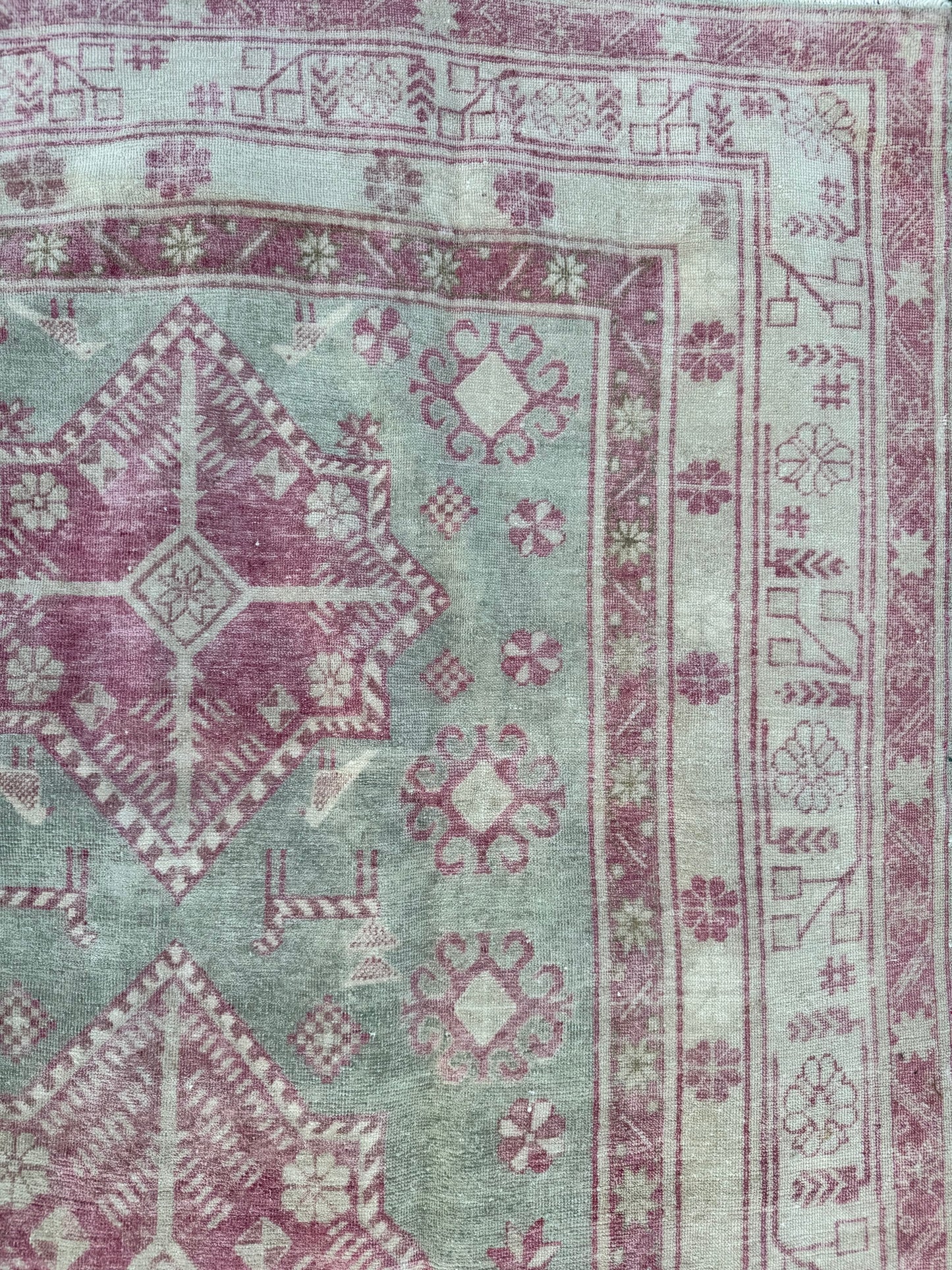 Rosa (5’ x 8’3”)