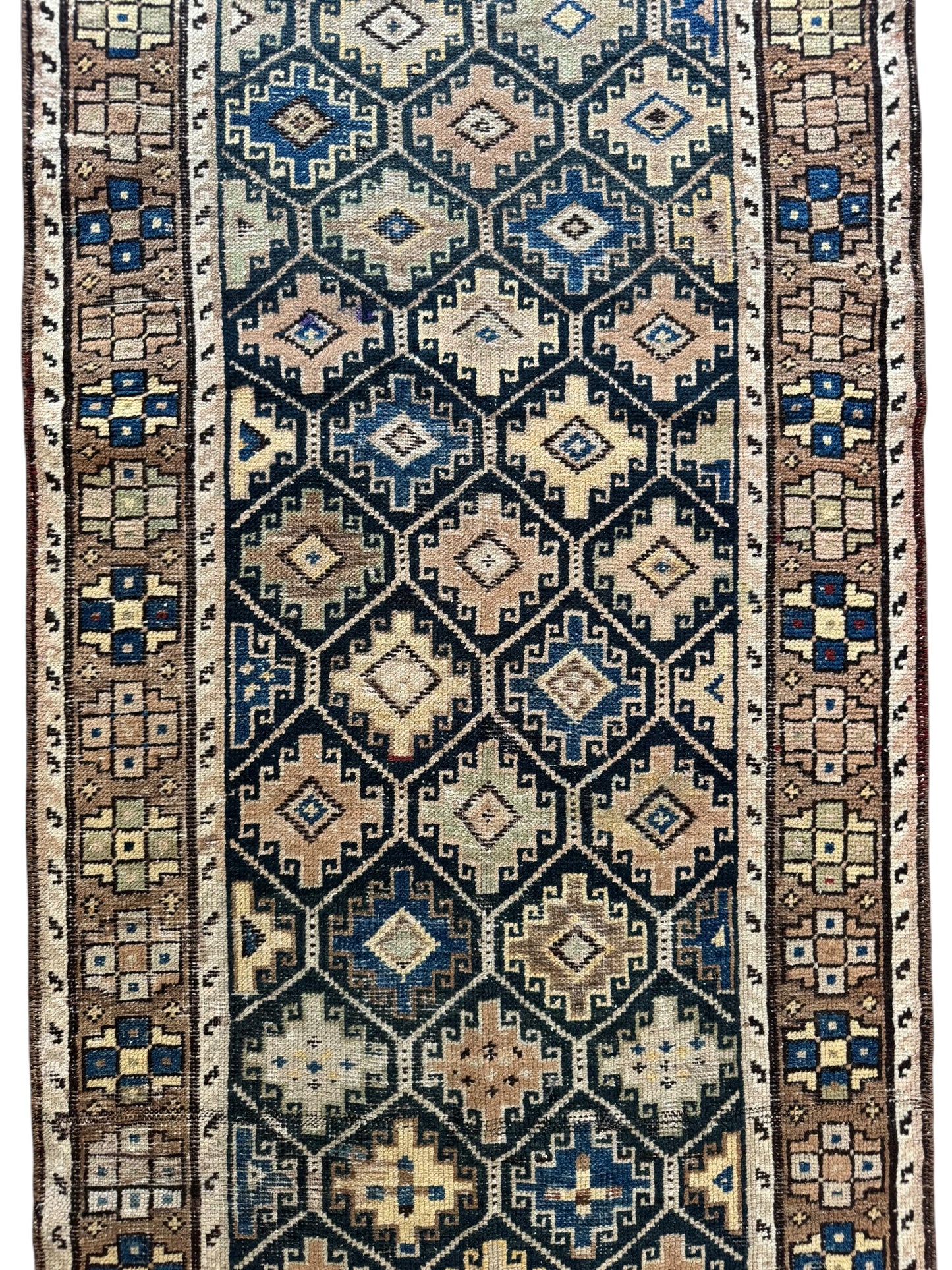 Casey (3’x13’9”)
