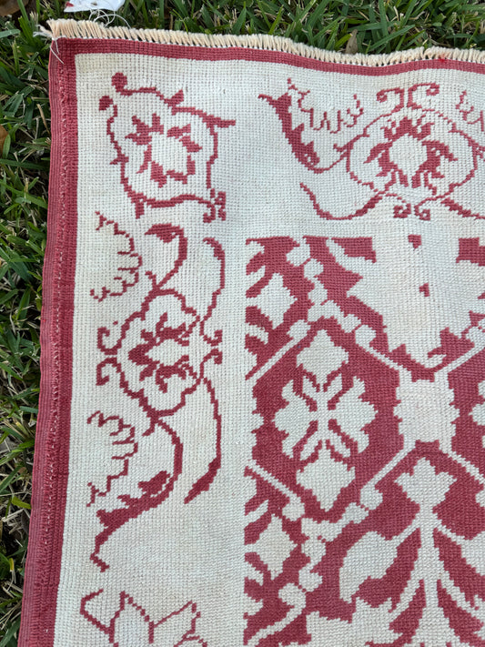 Red (2’6”x12’5”)