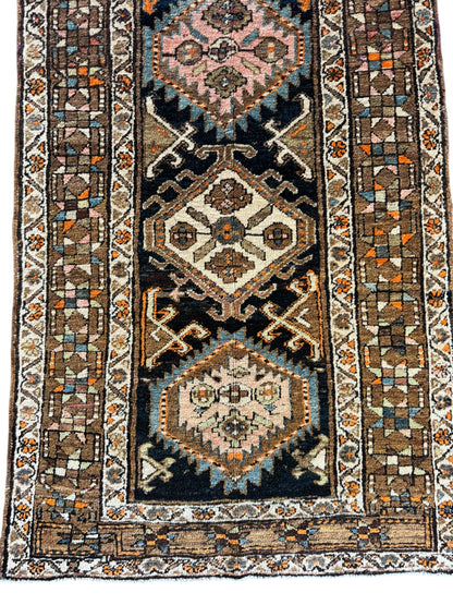 Soren (3’2” x 13’6”)