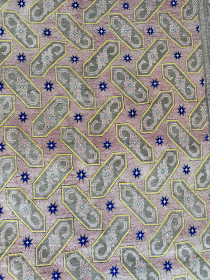 Cici (5’ x 9’7”)