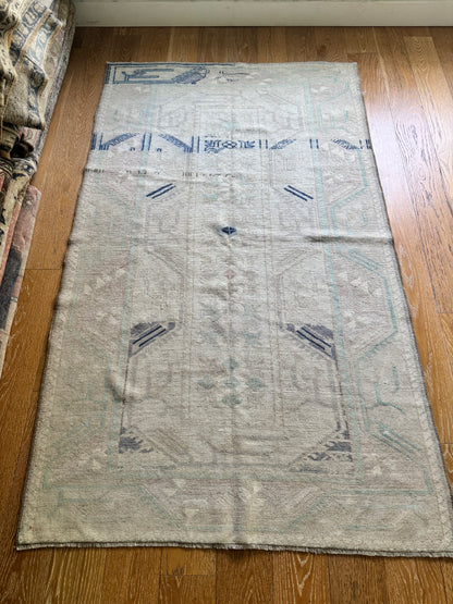 Ghost (4’x6’7”)