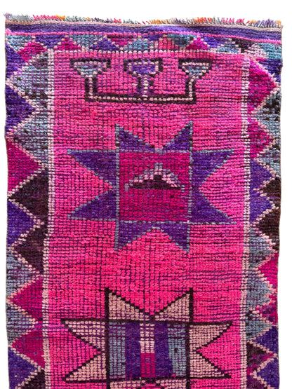 Belle (2’11” x 9’6”)