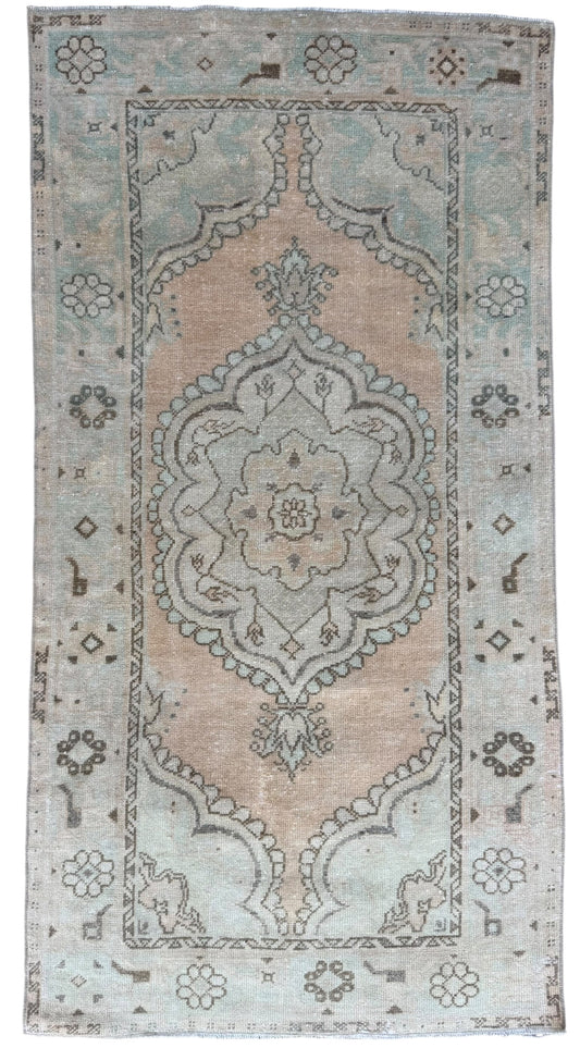 Jewel (3’2” x 6’2”)