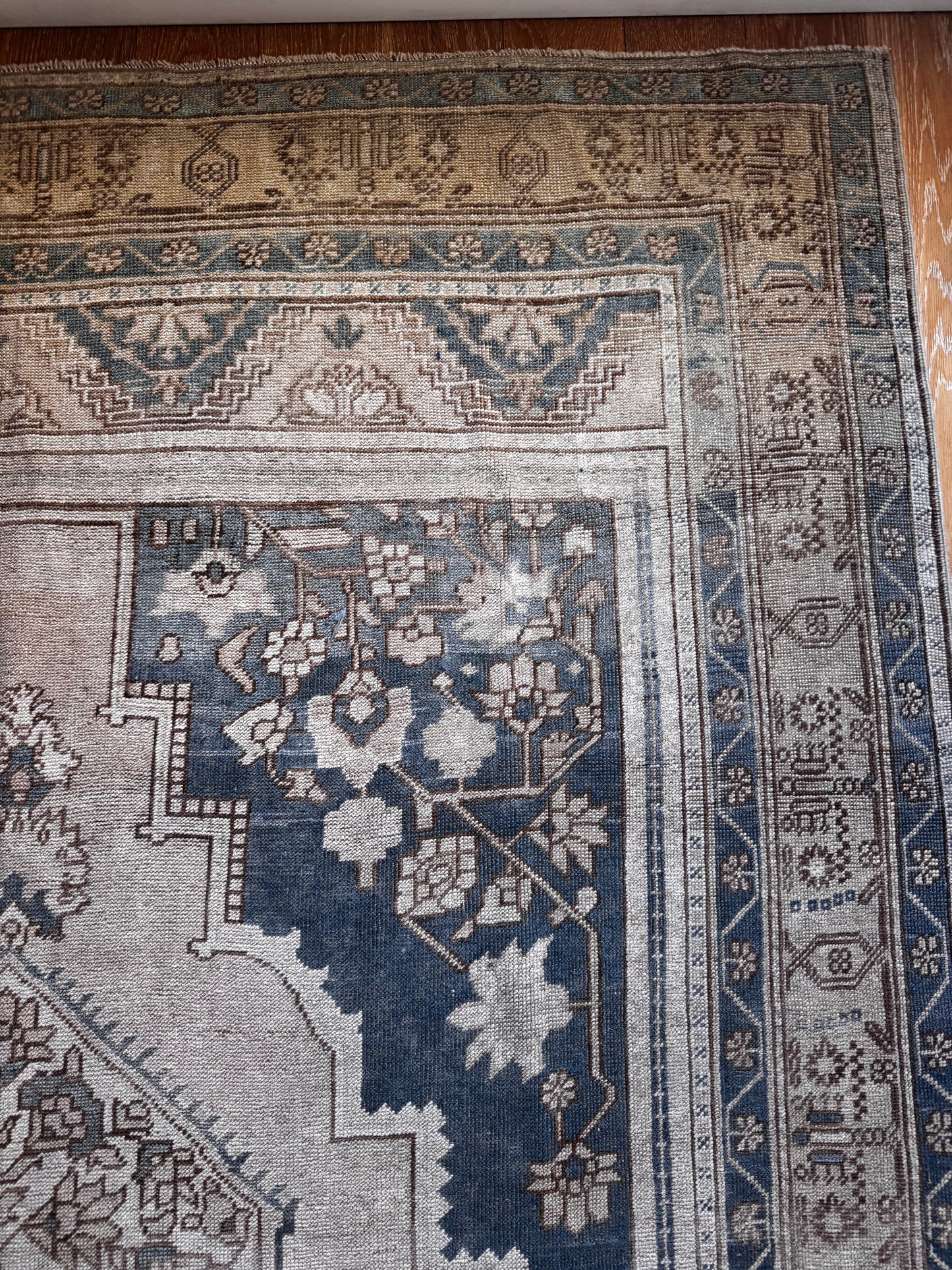 Talon (6’9”x12’2”)