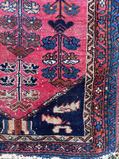 Minnie (2’7” x 4’)